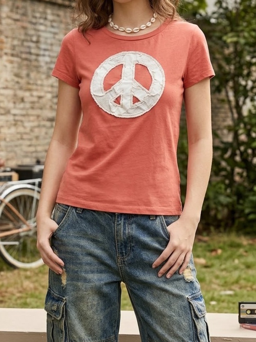 Vintage Y2K Coral Raw Edge Appliqué Peace Sign Graphic Tee S Boho Indie Sleeze